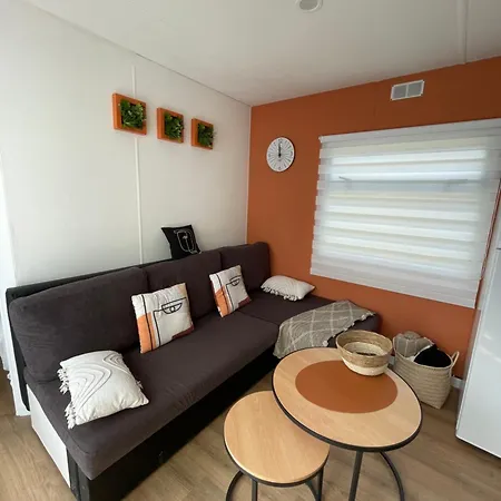 Camping Des Acacias Saint-Paulet-de-Caisson
