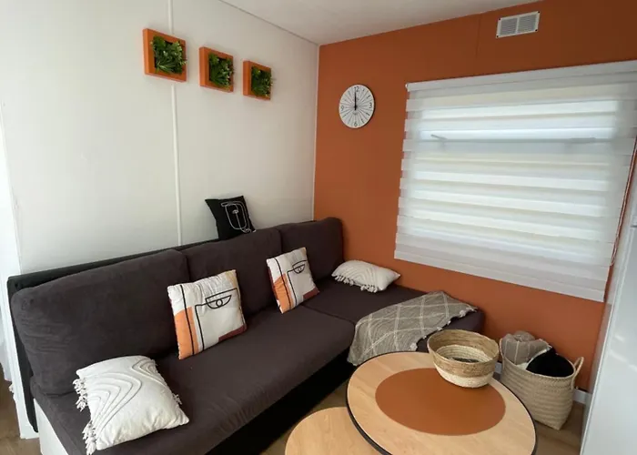 캠프장 Des Acacias Saint-Paulet-de-Caisson